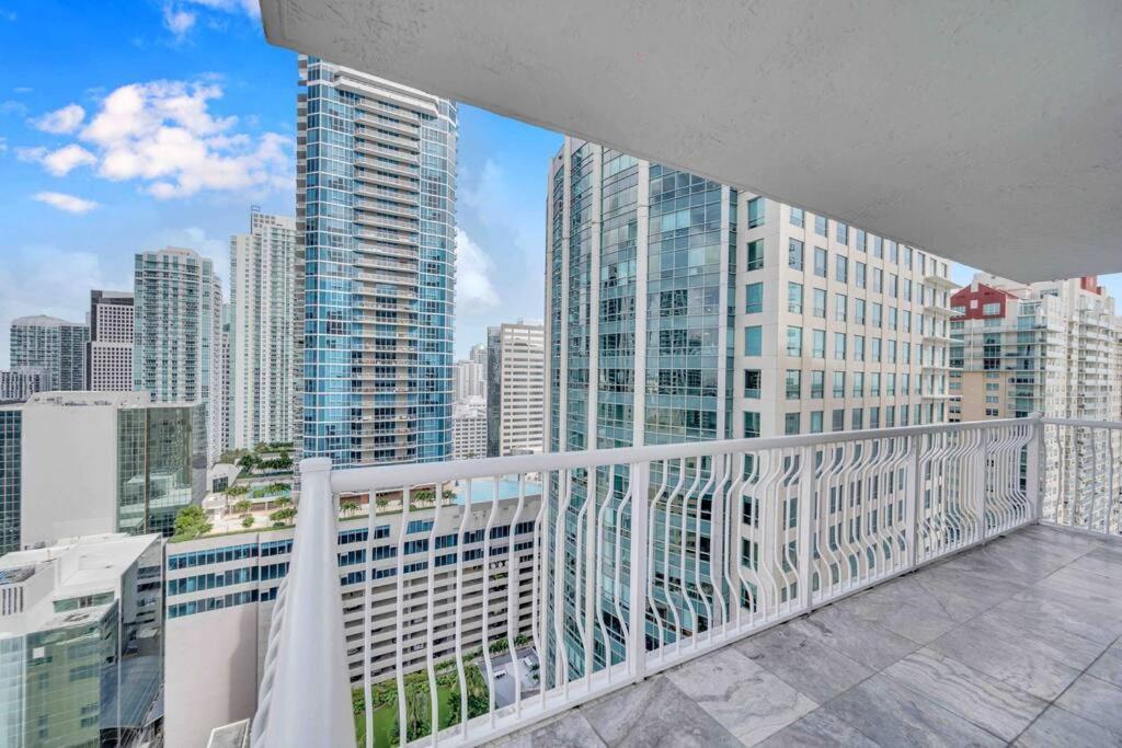Iconic High Floor 3 Bedrooms In The Heart Of Miami Zewnętrze zdjęcie