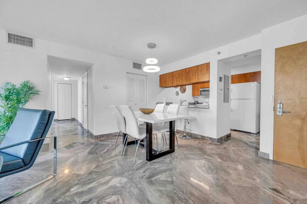 Iconic High Floor 3 Bedrooms In The Heart Of Miami Zewnętrze zdjęcie