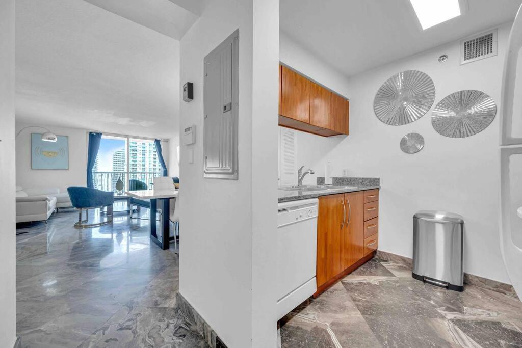Iconic High Floor 3 Bedrooms In The Heart Of Miami Zewnętrze zdjęcie