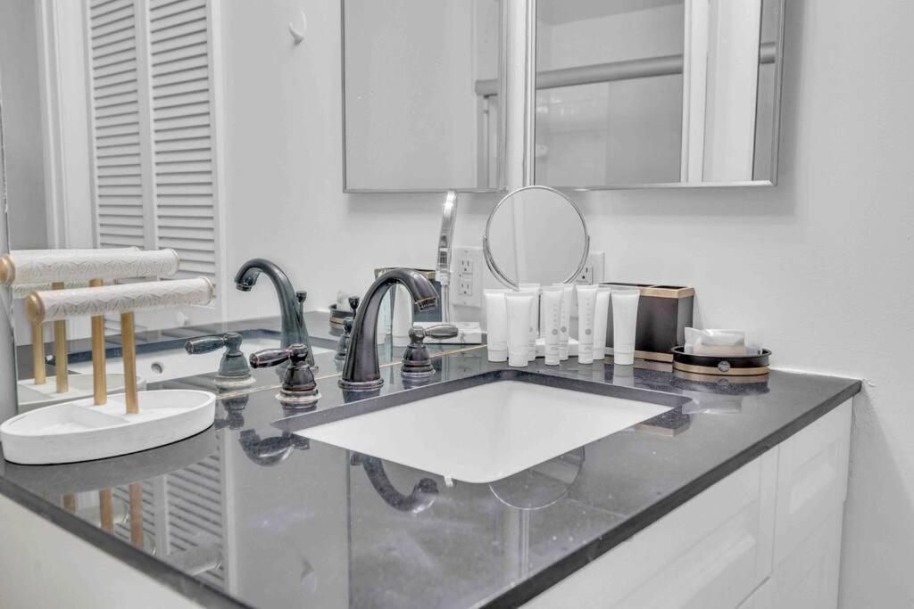 Iconic High Floor 3 Bedrooms In The Heart Of Miami Zewnętrze zdjęcie