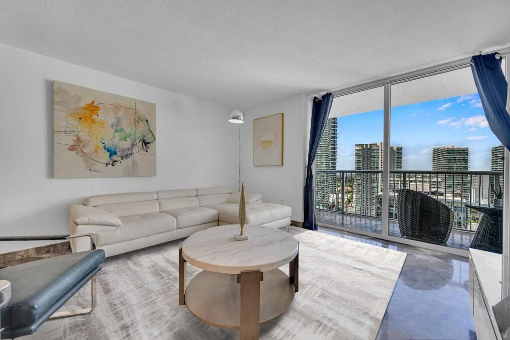 Iconic High Floor 3 Bedrooms In The Heart Of Miami Zewnętrze zdjęcie